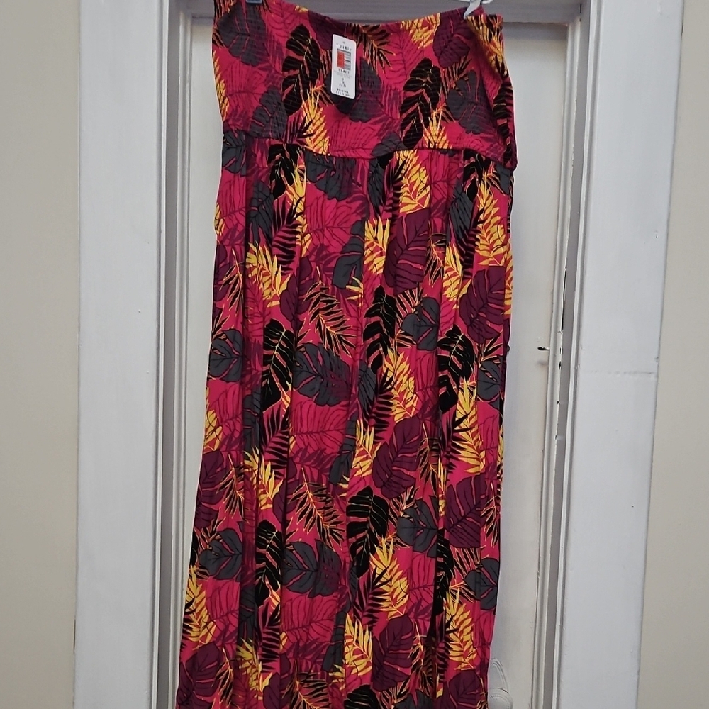 Tropical Leaf Print Maxi Dress